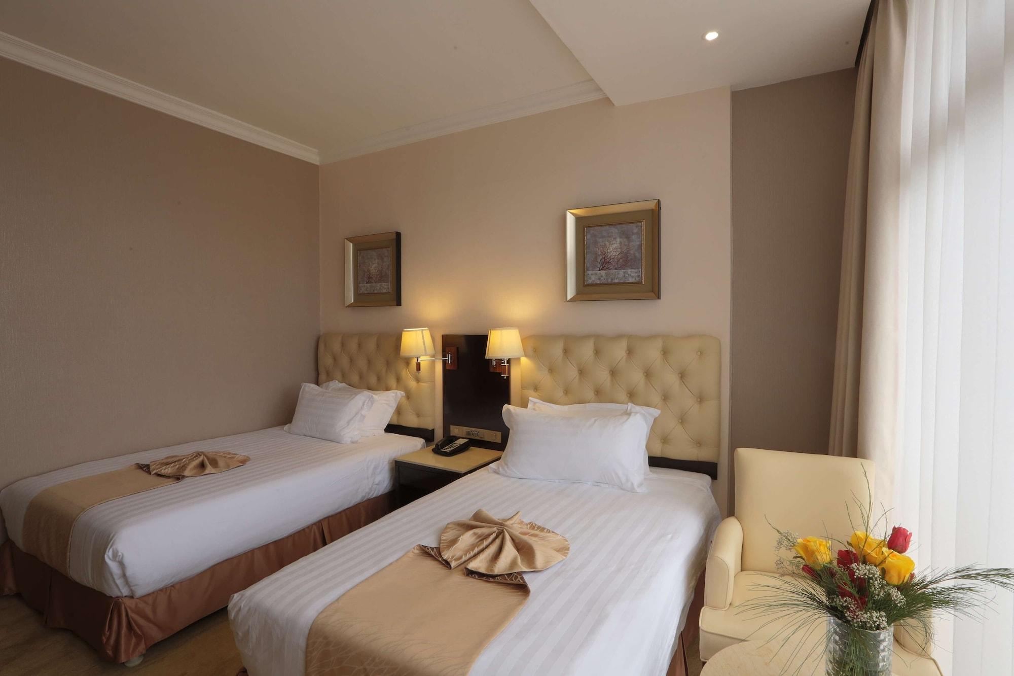 Getfam Hotel Addis Ababa Exterior foto