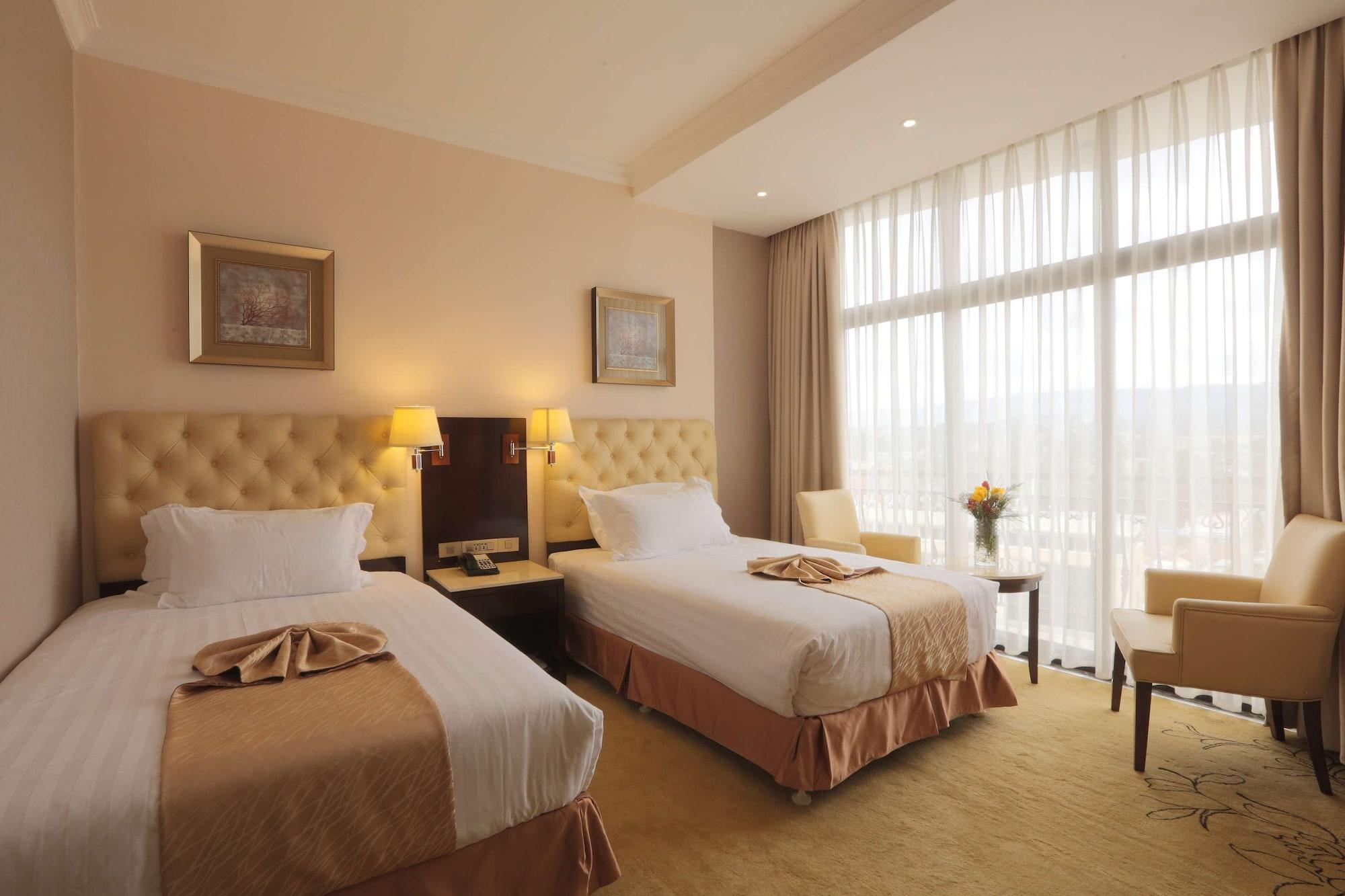 Getfam Hotel Addis Ababa Exterior foto